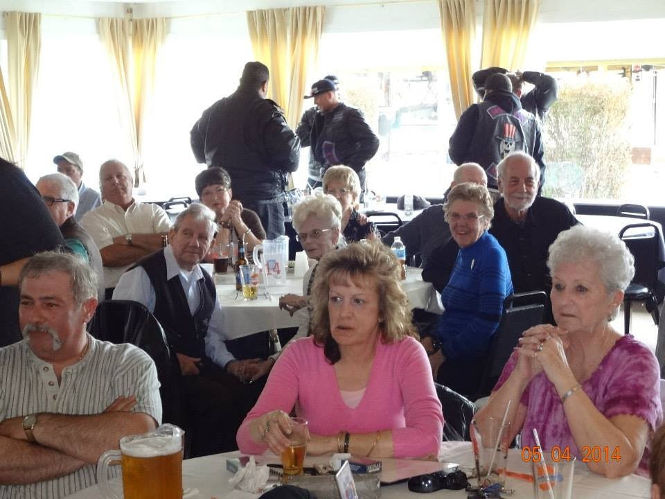 Pearl Street Jam Kick-Start Party — crowd seated at tables at the event