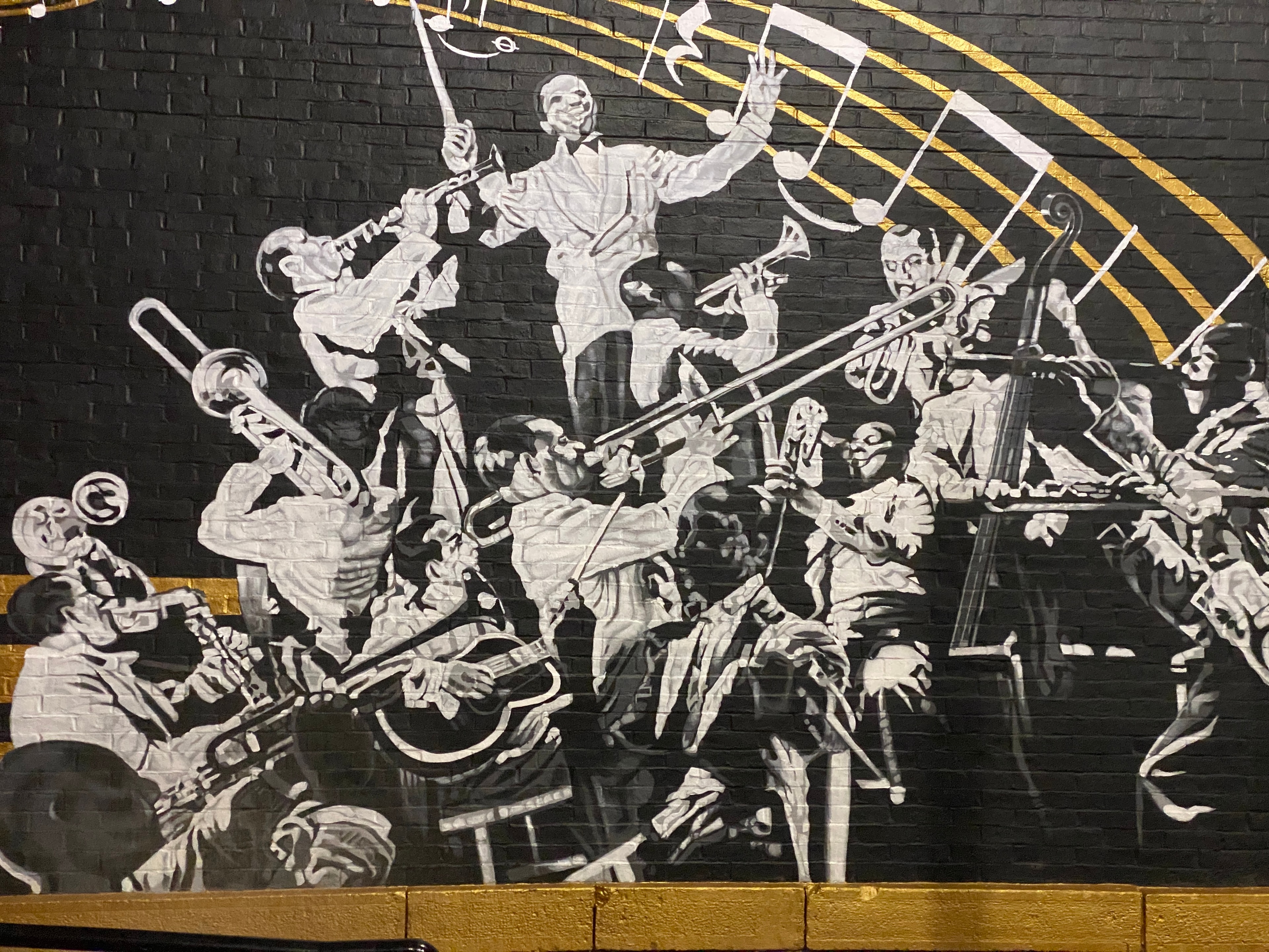 Piano mover — overhead closeup with rope detail